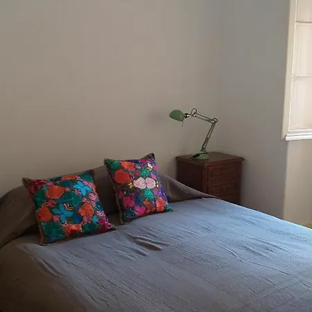 Charming Portuguese Artdeco, 8 Minutes Walk To Alfama Apartment *